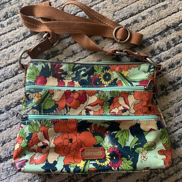 Sakroots crossbody purse - Picture 2 of 2